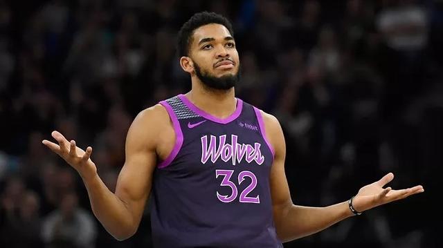 踢命中了对 踢命中了对